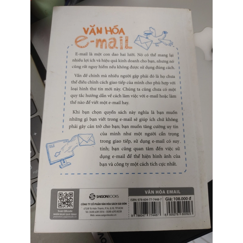 Sách Văn hoá email mới kèm bookmarks  503636