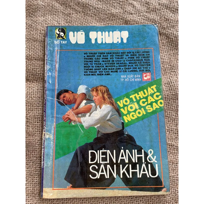 Võ thuật điện ảnh và sân khấu ; hát bội 681354
