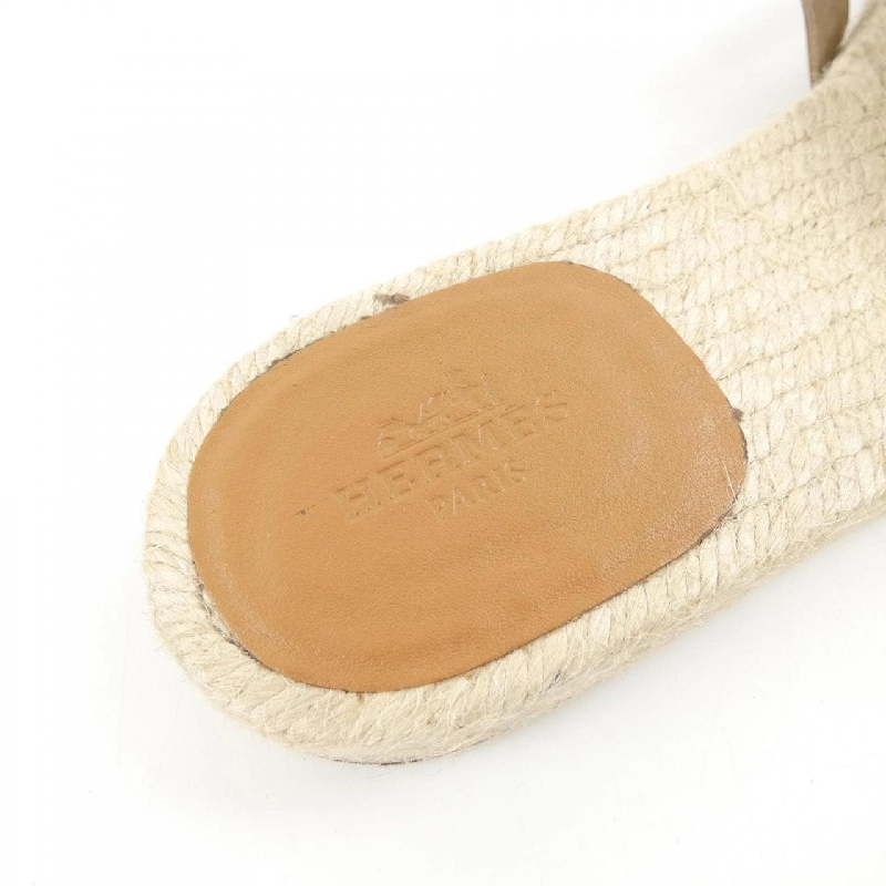 Giày sandal HERMES FAMOSA シェーヌダンクル 222151Z - Hàng hiệu Authentic 829901