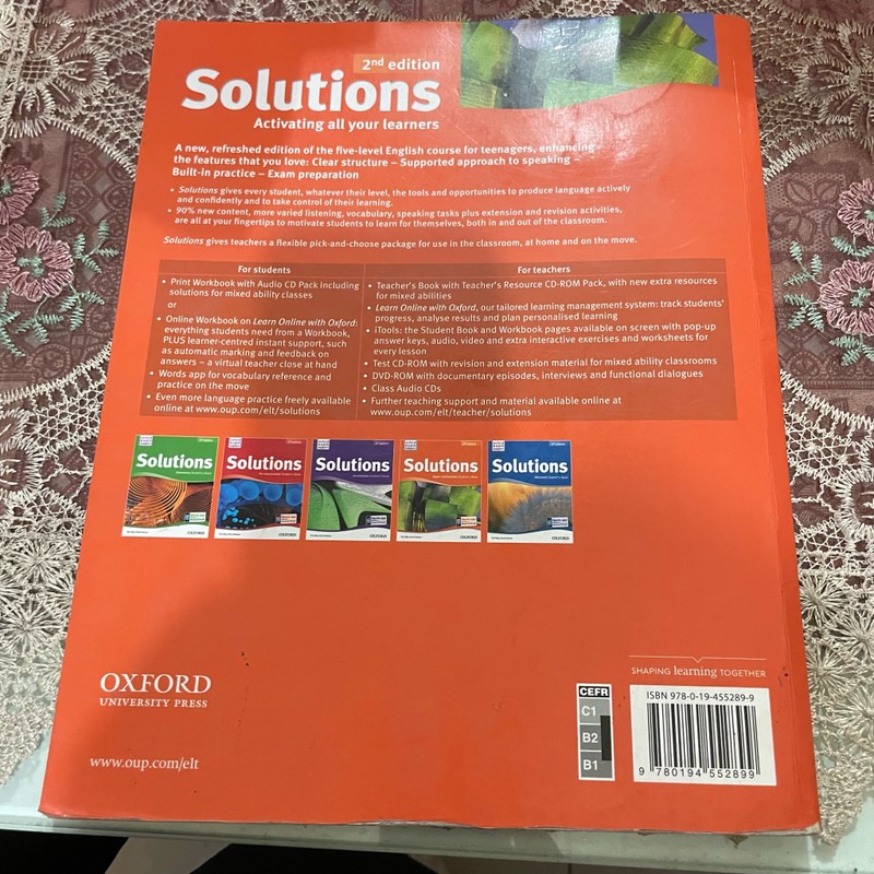 Solutions Upper Intermediate Student's book 71684