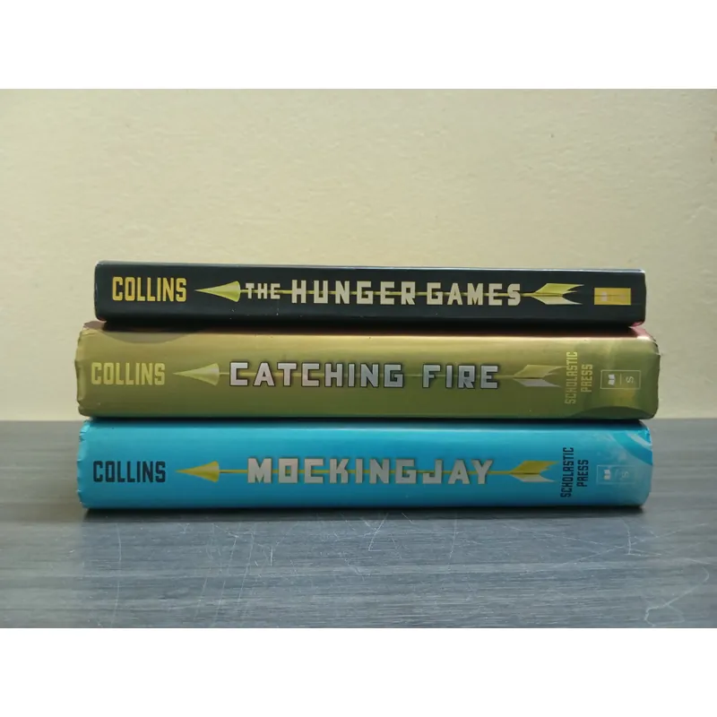 The hunger games set , sách ngoại văn tiếng Anh english book  729952