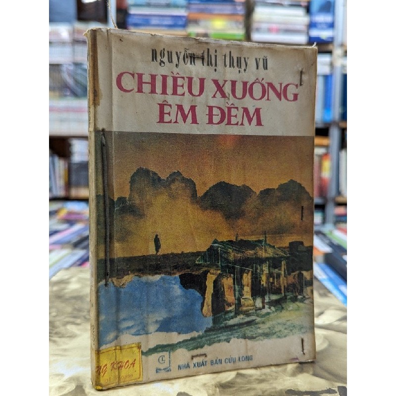 Chiều xuống êm đềm - Nguyễn Thị Thuỵ Vũ 119953