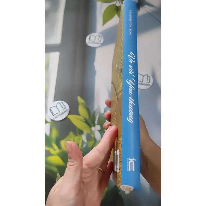 [MIỄN PHÍ BỌC SÁCH] Về với yêu thương - Trương Hòa Bình 990215