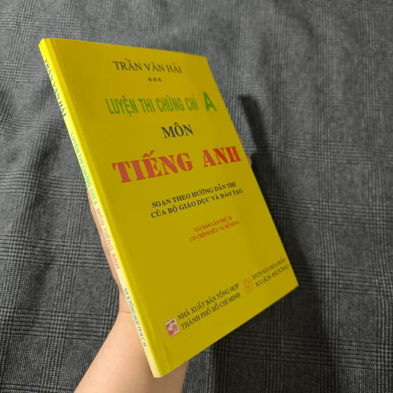 Luyện thi chứng chỉ A môn tiếng Anh - Trần Văn Hải 697700