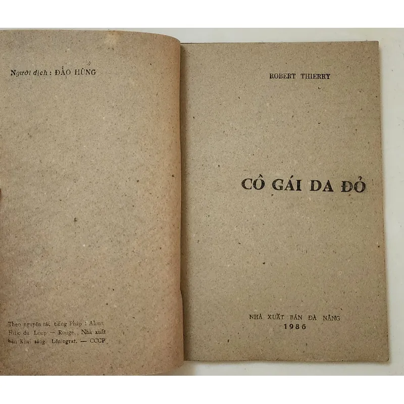 CÔ GÁI DA ĐỎ - Robert Thierry 708935