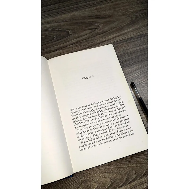 Sách cũ The Wilt Inheritance by
Tom Sharpe (bìa cứng, khổ lớn, ố bên ngoài) 723323