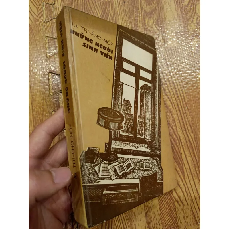 Những người sinh viên - Yuri Trifonov 1009394