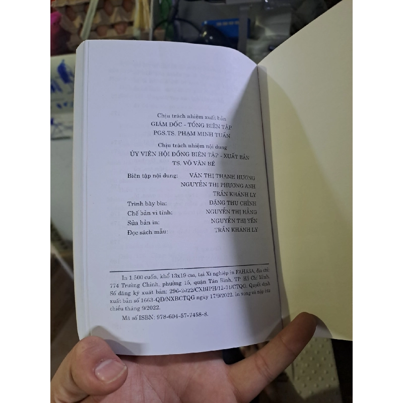 Luật chứng khoán mới 90% 2022 GIÁO TRÌNH, CHUYÊN MÔN HCM1709 919593