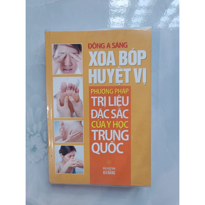 Xoa bóp huyệt vị - Đông A Sáng (mới 99%) 199735