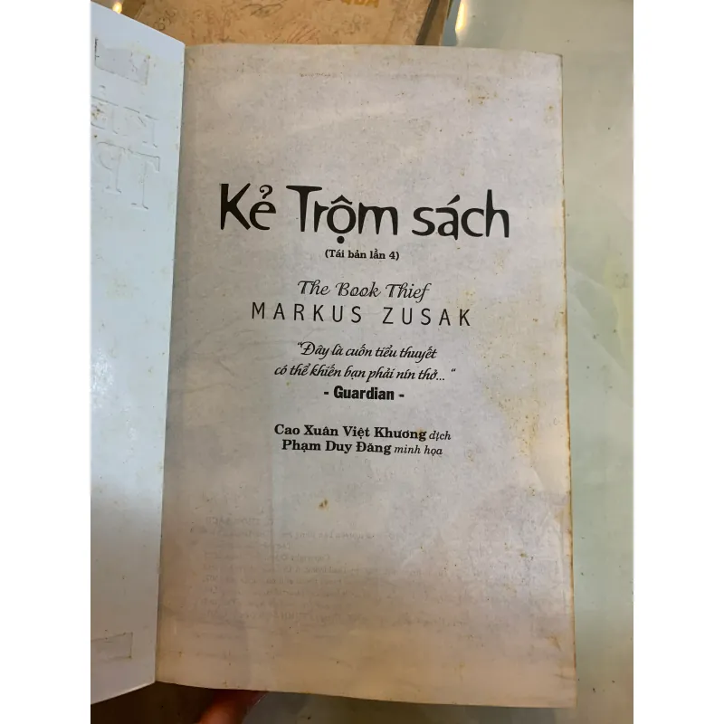 KẺ TRỘM SÁCH - CAO XUÂN VIỆT KHƯƠNG (NGƯỜI DỊCH) 930813