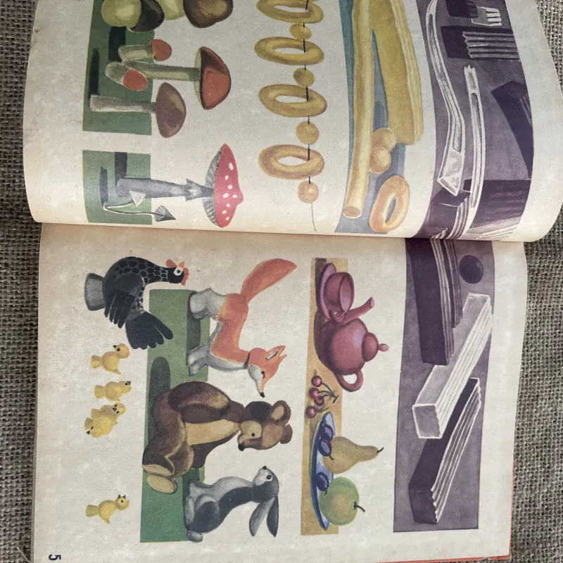 Tiếng Nga vỡ vòng, bằng hình ảnh, in tại Nga  791801