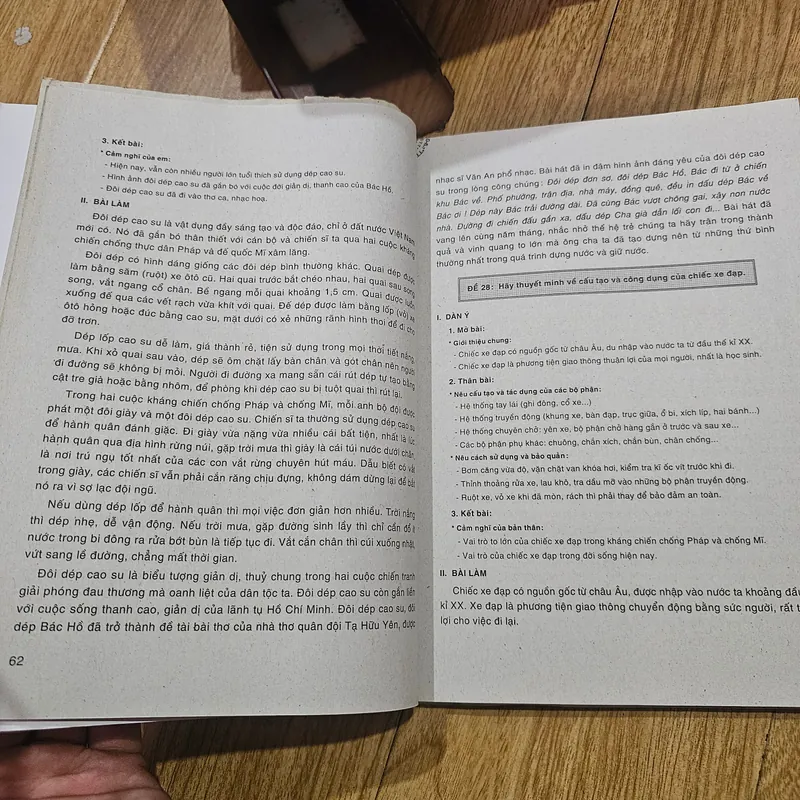 Những bài làm văn mẫu 8 tập 1 (vài trang bị rách ra)
20k 729834