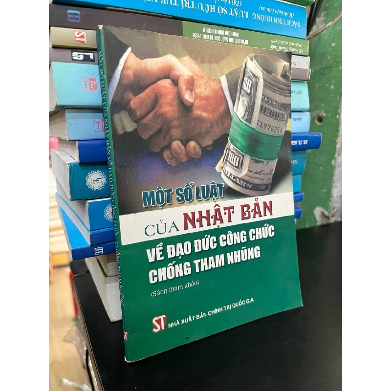 Một số luật của Nhật Bản về đạo đức công chức chống tham nhũng 745105