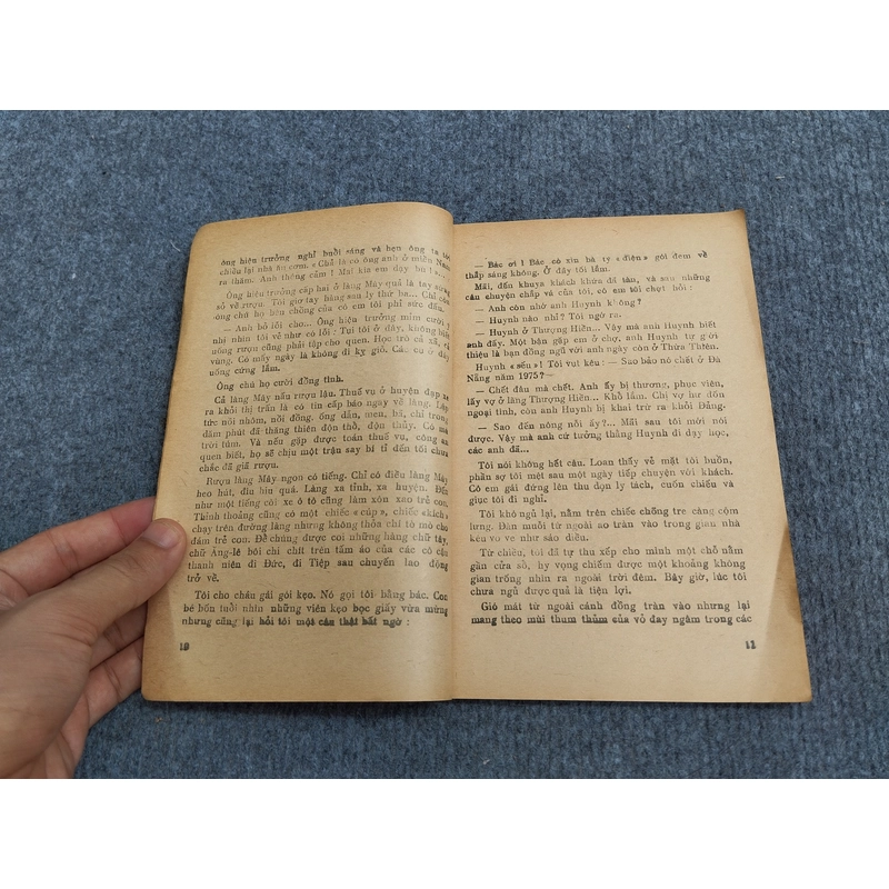 HAI NGƯỜI CÒN LẠI 479765