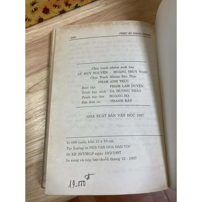 Đời Làm Bồi - Ferdinand Oyono 961387