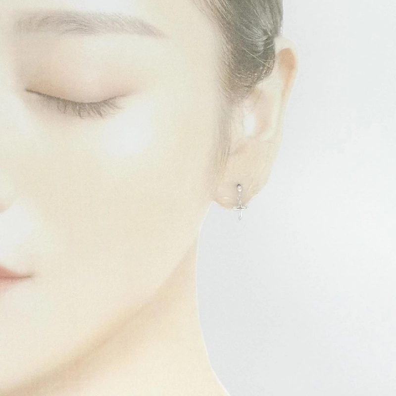 K18WG Bông tai kim cương chéo 0.08CT - Hàng hiệu Authentic 871209