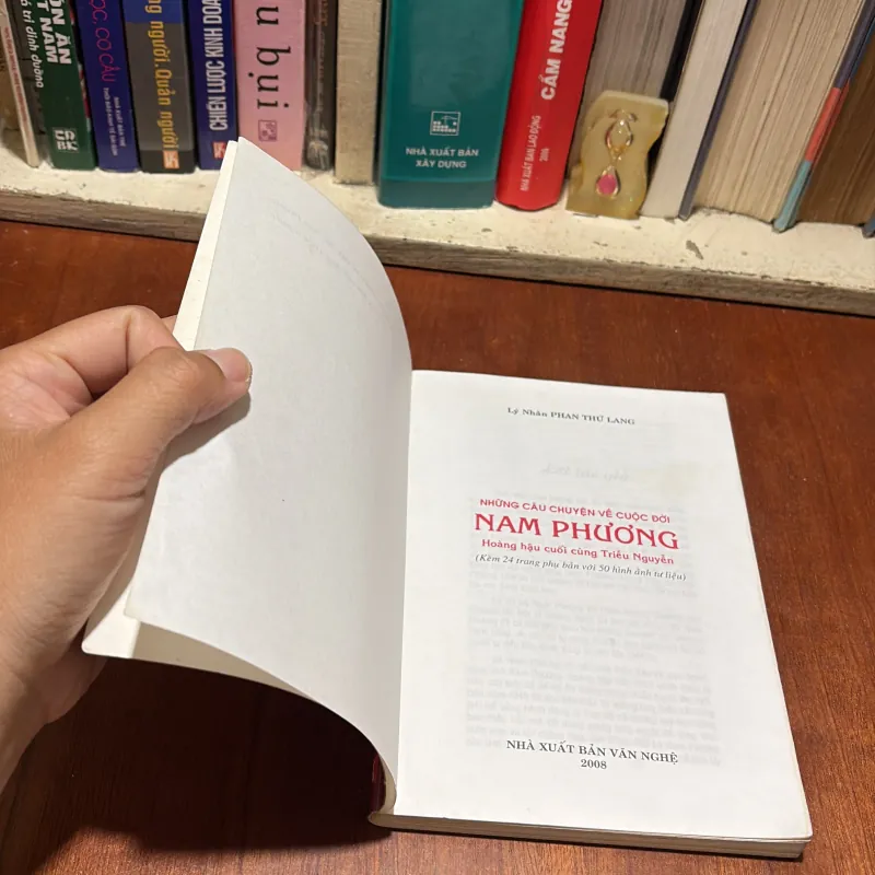 Những Câu Chuyện Về Cuộc Đời Nam Phương, Hoàng Hậu Cuối Cùng Triều Nguyễn - Phan Thứ Lan 792026