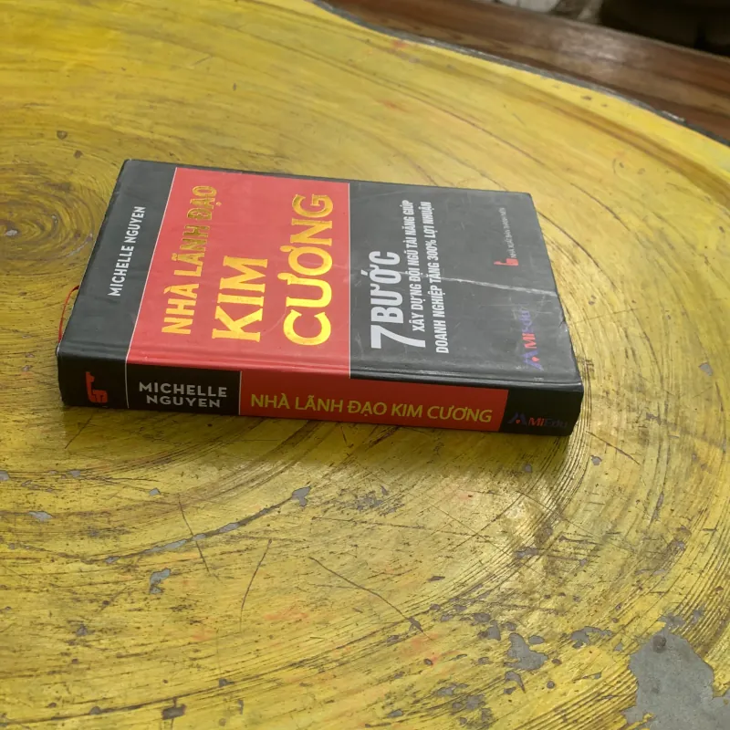 NHÀ LÃNH ĐẠO KIM CƯƠNG 747215