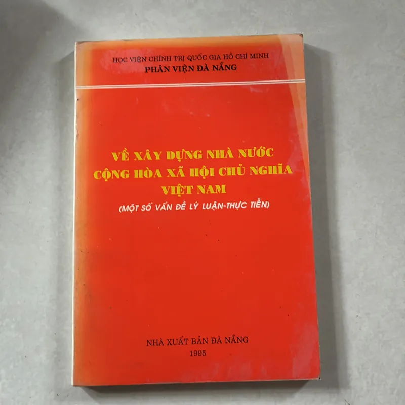 Về xây dựng nhà nước Cộng hoà xã hội Chủ Nghĩa Việt Nam 735974