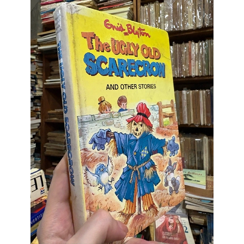 The ugly old scarecrow and other stories - Enid Blyton 995620
