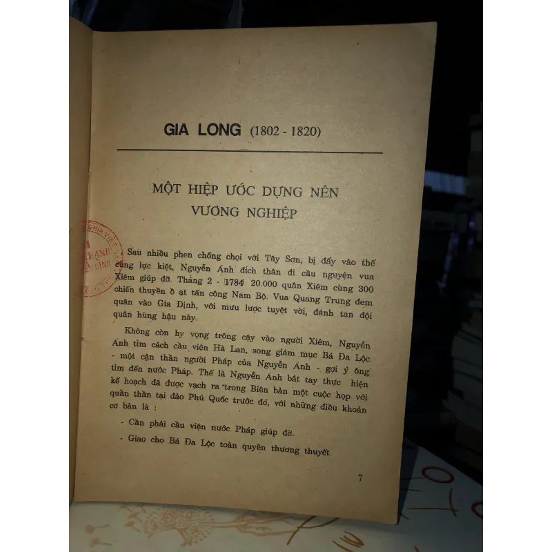 Kể chuyện các vua Nguyễn  933239