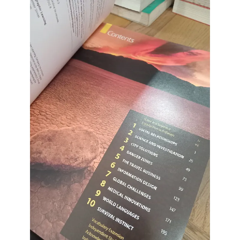 Pathways 3 - Mari Vargo, Laurie Blass 697375