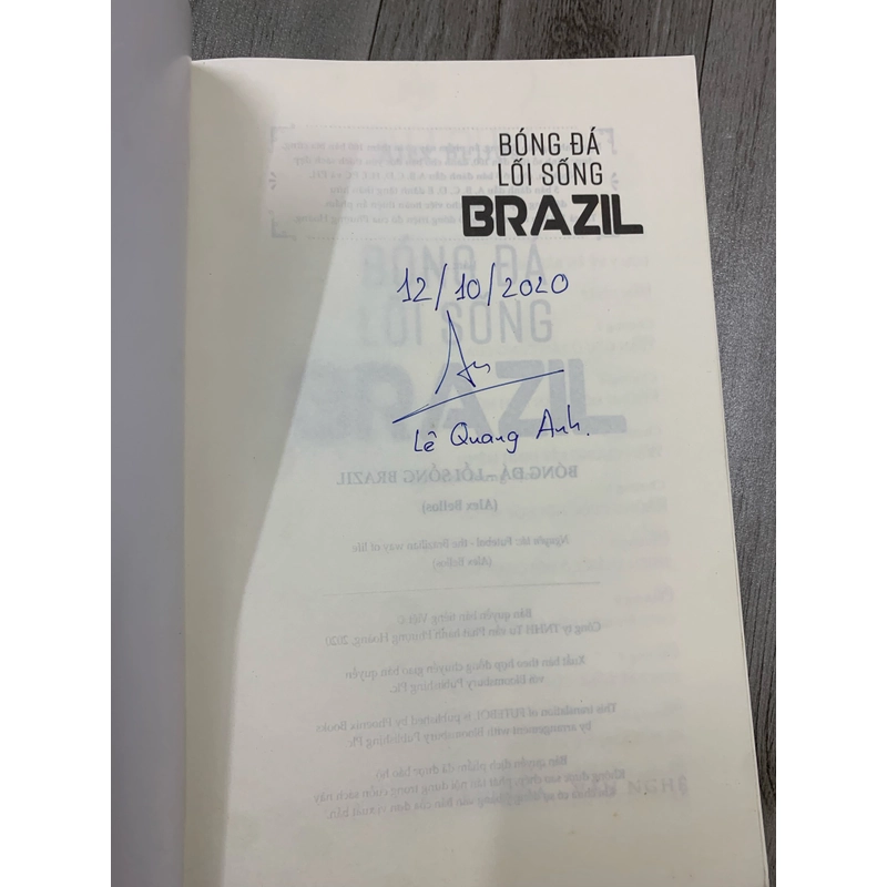 Bóng đá lối sống Brazil. 999 471291