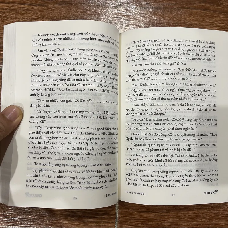 Kim Tự Tháp Đỏ - Rick Riordan (15) 975232
