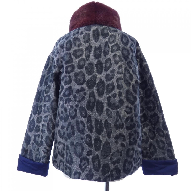 Áo khoác lông vũ MONCLER 638217