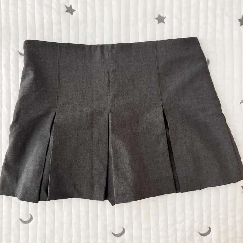 Chân váy xếp ly Zara 562933