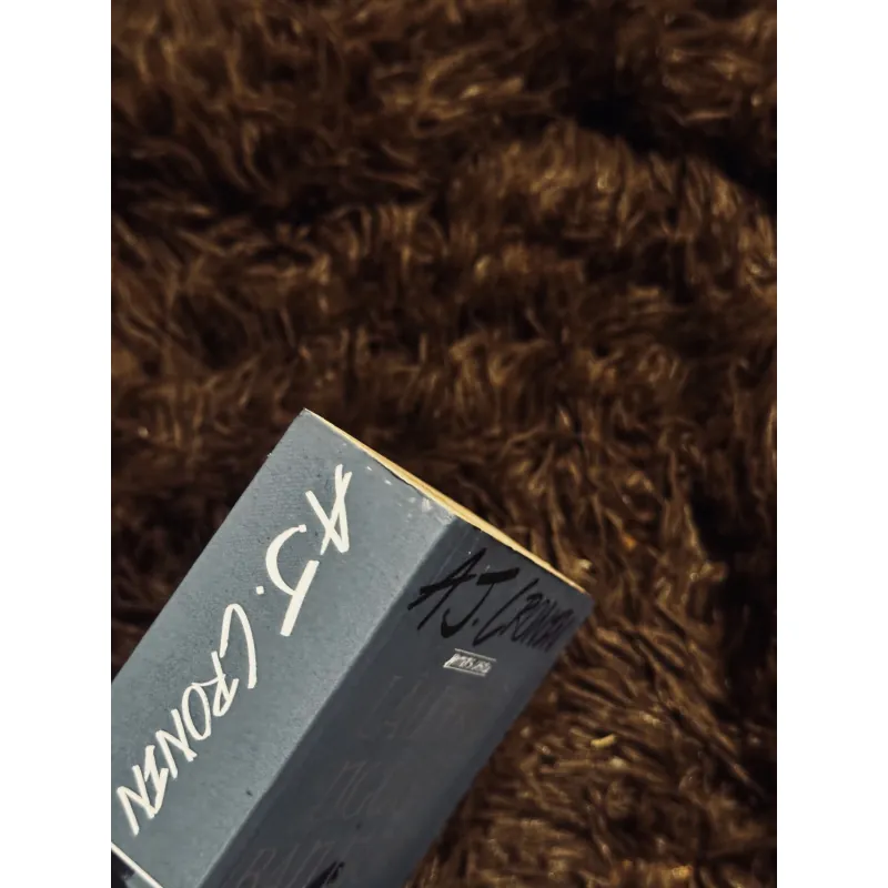 Lâu đài người bán nón 999301