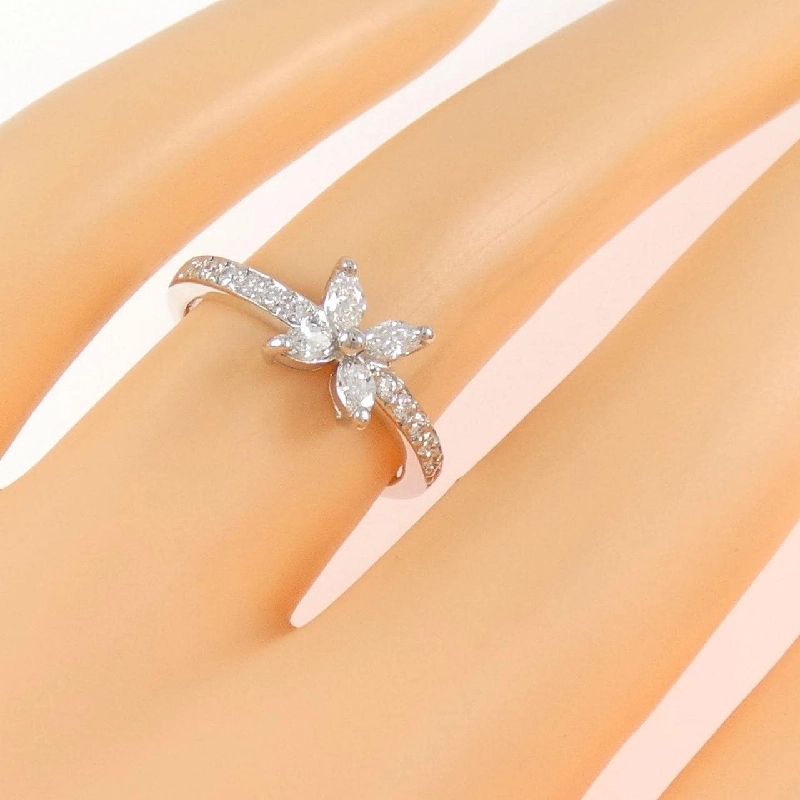 Nhẫn kim cương hoa K18WG - Hàng hiệu Authentic 849121