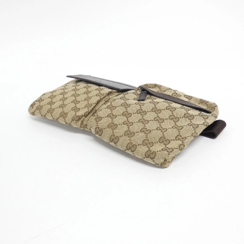 Túi đeo hông Gucci 28566 609101