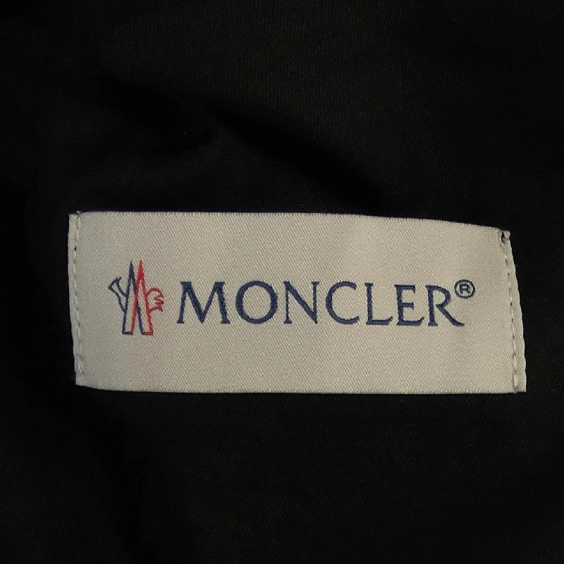 Quần short MONCLER H20912B00005 - Hàng hiệu Chính hãng 887128