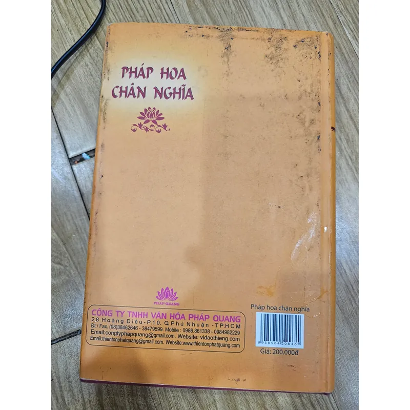 Pháp hoa chân nghĩa tặng kèm cuộc đời đức phật 
(bìa cứng) 722405