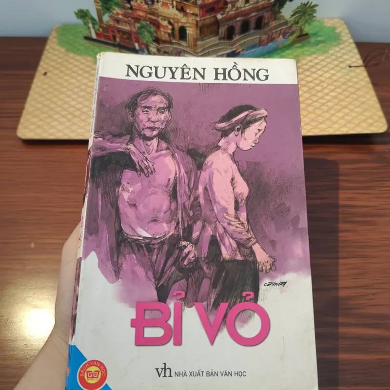 Bỉ Vỏ - Nguyên Hồng 561358