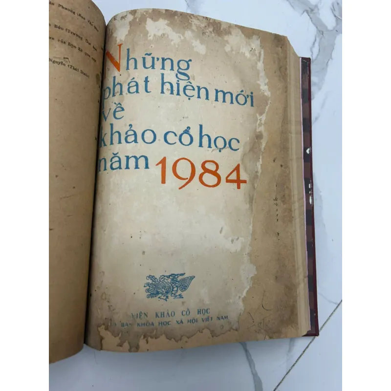 Những Phát Hiện Mới Khảo Cổ Học 1983 - 84 700352