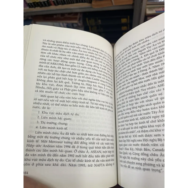 SỰ VA CHẠM CỦA CÁC NỀN VĂN MINH - SAMUEL HUTINGTON 937160