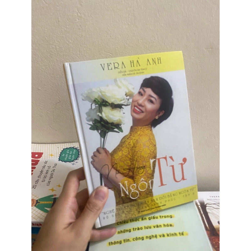 Sách nữ hoàng ngôn từ 312713