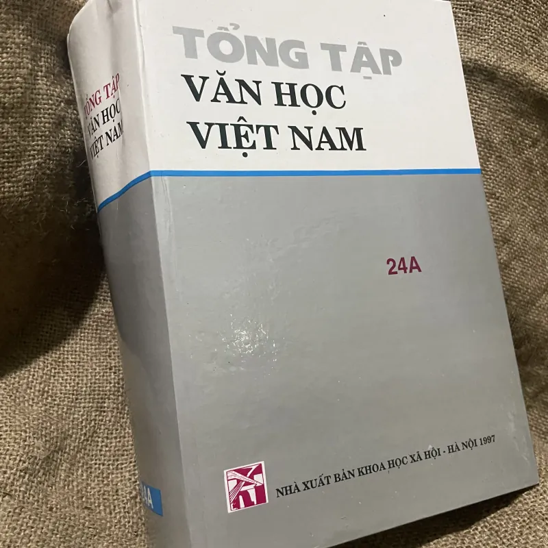 Văn học Việt Nam 24A - phê bình văn học việt nam  1001653