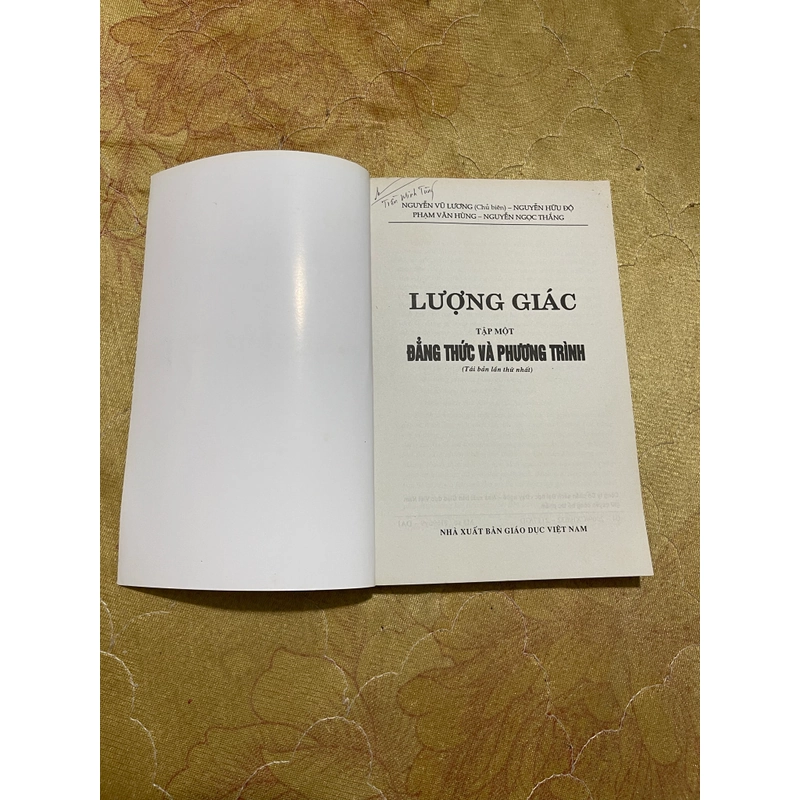 LƯỢNG GIÁC( 2 tập) - NGUYỄN VŨ LƯƠNG ( chủ biên) 543000
