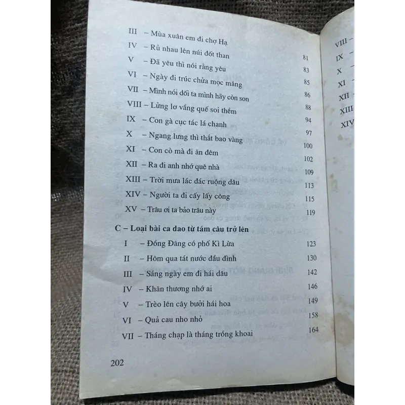 Bình giảng ca dao - Hoàng Tiến Lưu  712427