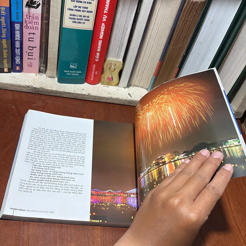 [Sách In Màu] - II Tựa Sách: Đà Nẵng _ Tiềm Năng Và Sự Phát Triển - 2013 798048