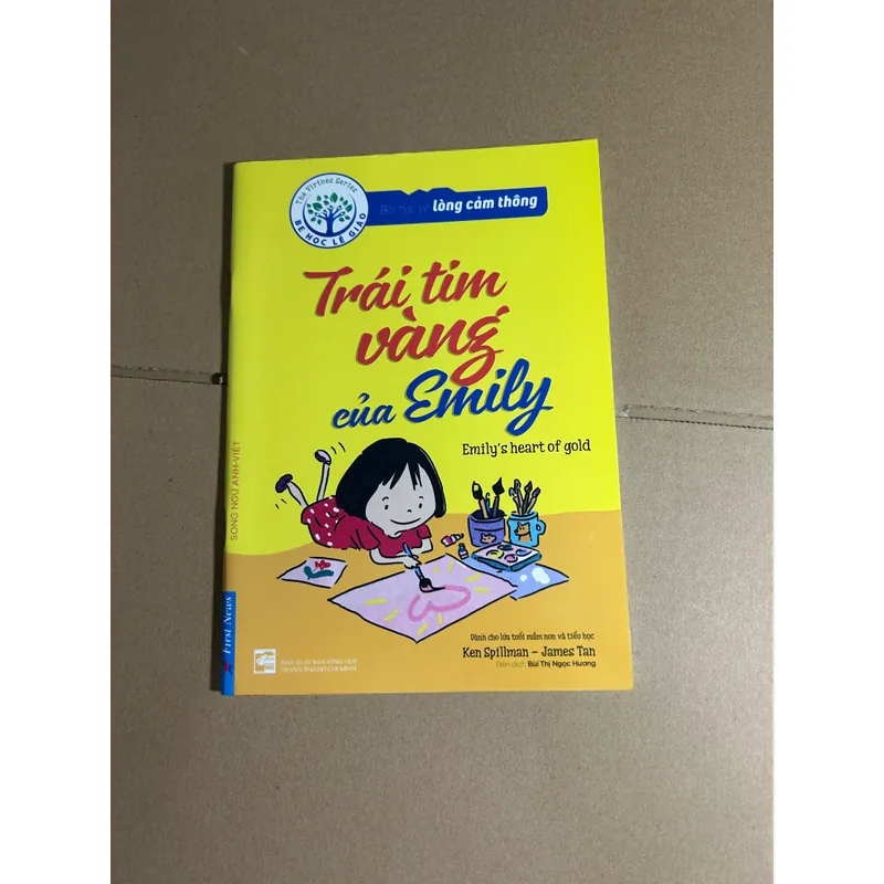 Bài học về lòng cảm thông - trái tim vàng của Emily (song ngữ) 732514