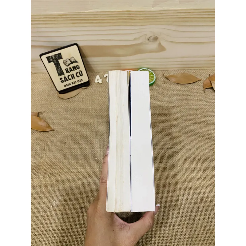 ĐỪNG NÓI CHUYỆN VỚI CÔ ẤY  927206