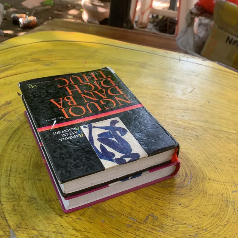 NGƯỜI ĐÀN BÀ ĐÍCH THỰC - trọn bộ hai tập- BARBARA TAYLOR BRADFORD 976601