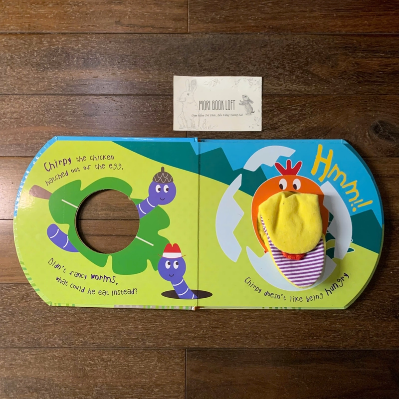 Sách ngoại văn What To Eat? – Sách rối tay, Used, Board Book 522836