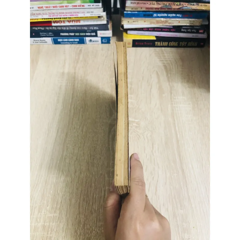 ĐỀ THI TUYỂN SINH VÀ HƯỚNG DẪN LÀM BÀI THI VÀO CÁC TRƯỜNG ĐẠI HỌC, CAO ĐẲNG MÔN LỊCH SỬ  1029901