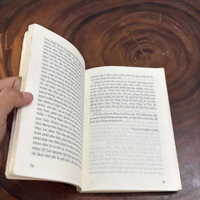 II Đối Thoại Và Tản Văn: Sự Kỳ Diệu Của Lịch Sử - Nam Hà - 2003 970761