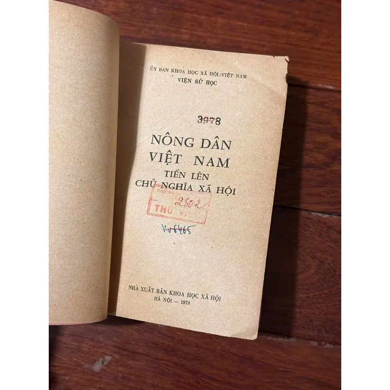 Nông dân Việt Nam tiến lên Chủ nghĩa xã hội (xb 1979) 576685